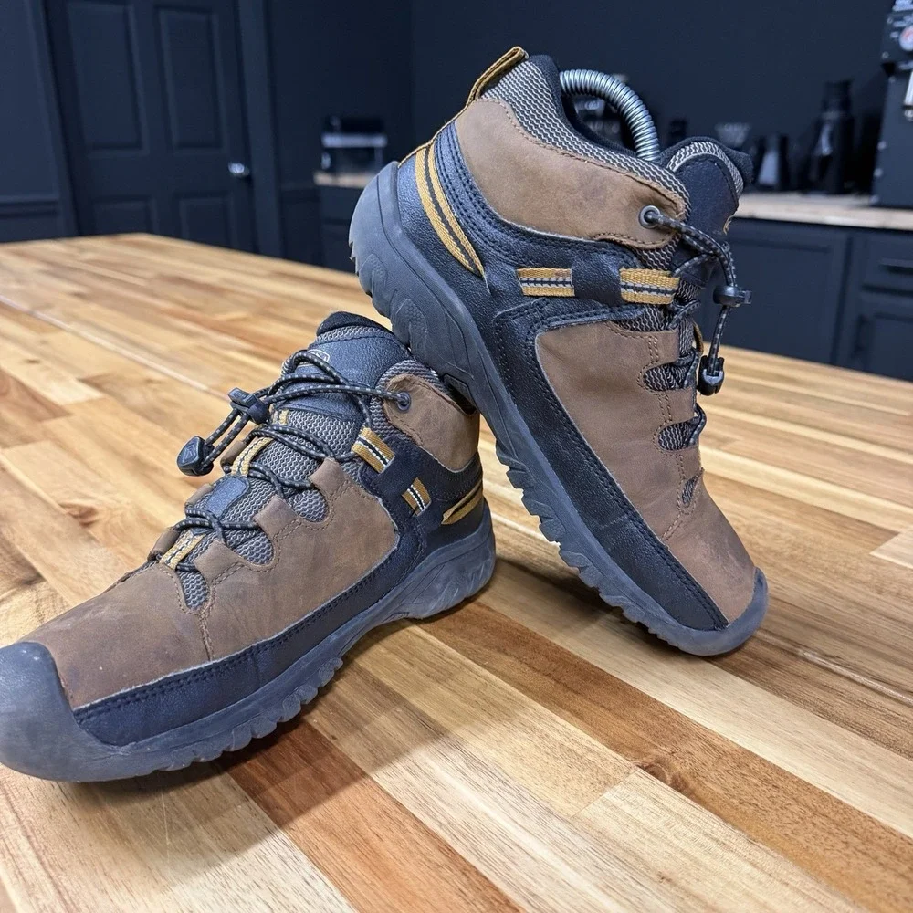 Keen Kids Boys Targhee Mid Waterproof Boots Youth Size 4 Hiking Shoes,Comfort